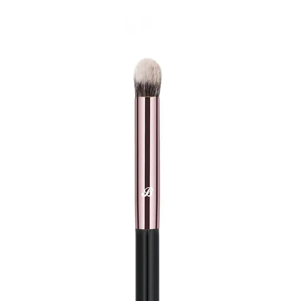 UP40 Cut Crease Brush