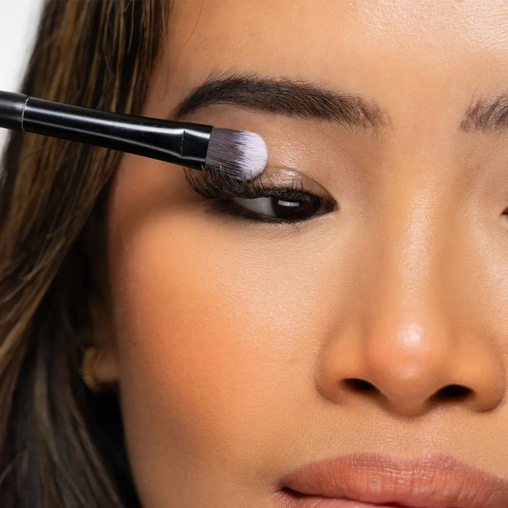 No. 18 Flat Eye Brush - Image 2