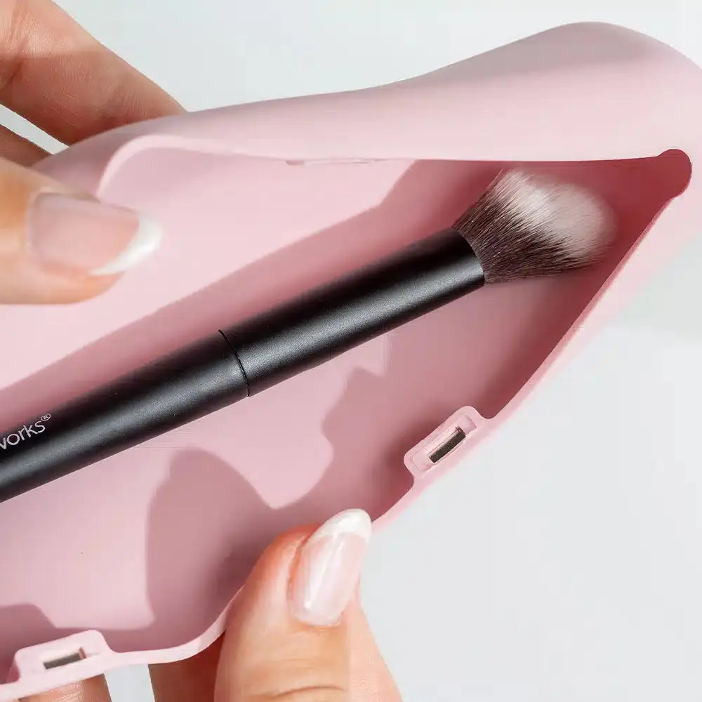 Silicone Makeup Brush Shield - Image 2
