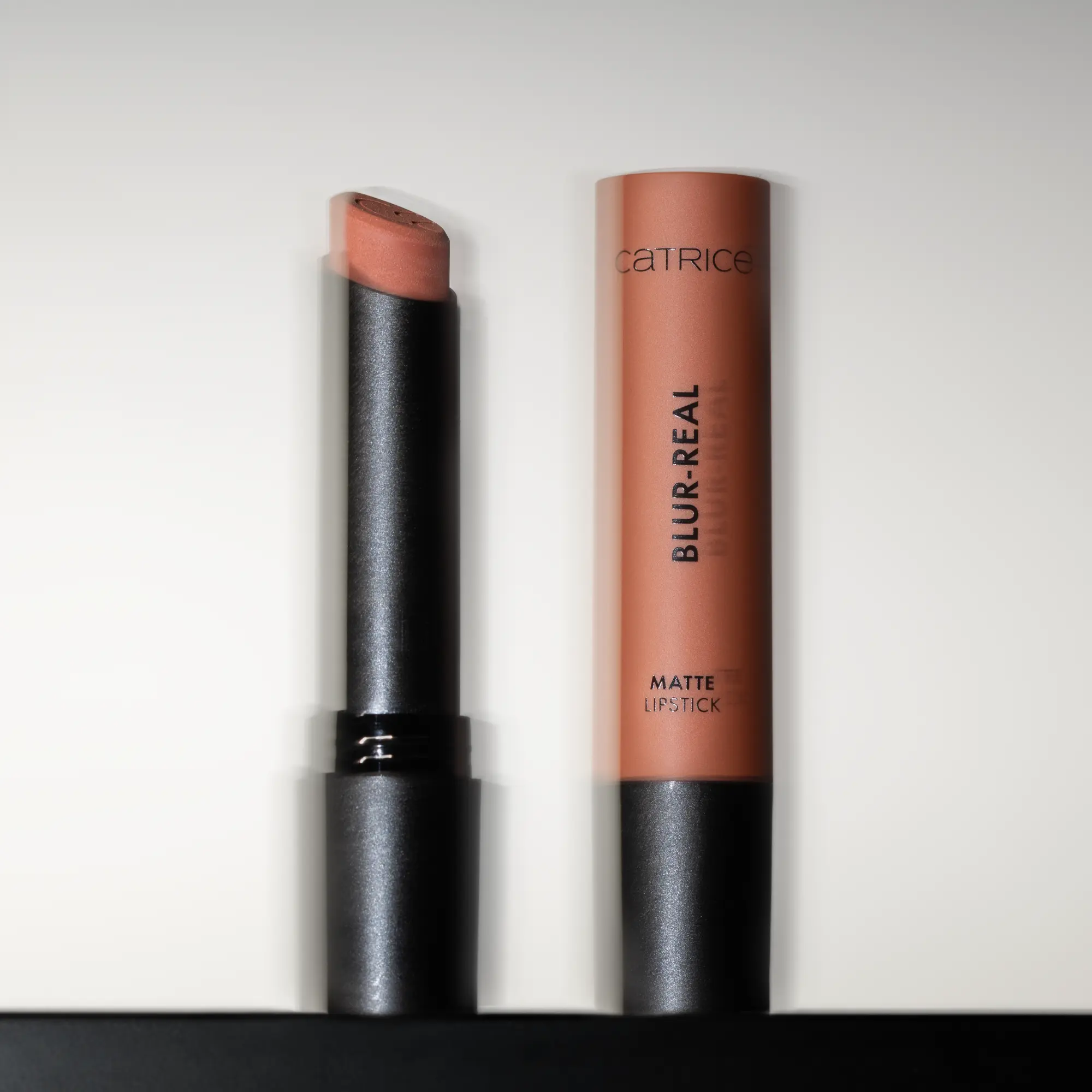Blur-Real Matte Lipstick 020 Taupe Tension - Image 6