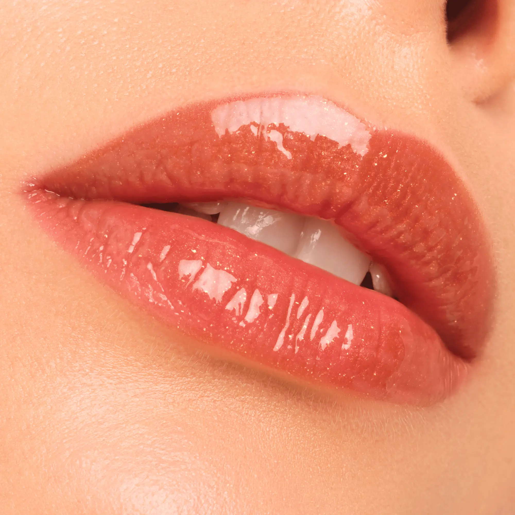 Filler Supreme Lip Gloss 070 Golden Hour Flex - Image 4