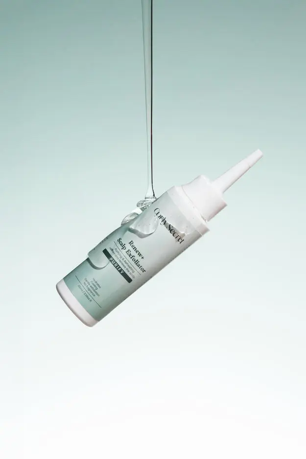 Renew+ Scalp Exfoliator - Image 3