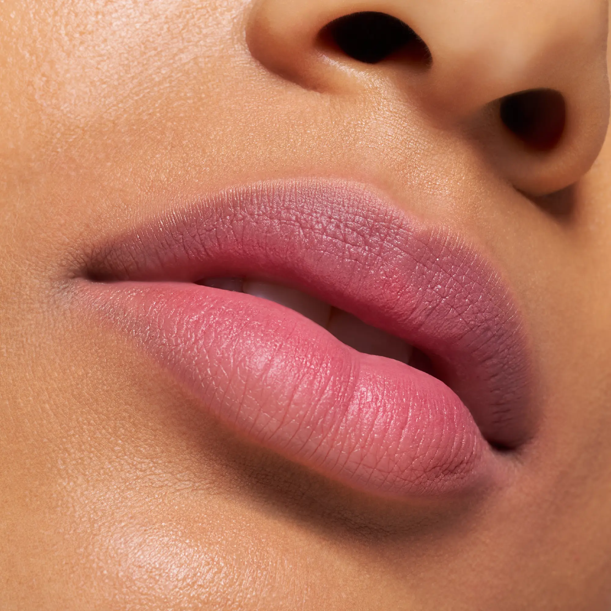 Blur Soufflé Matte Lip Cream 06 Pillow Talking - Image 2