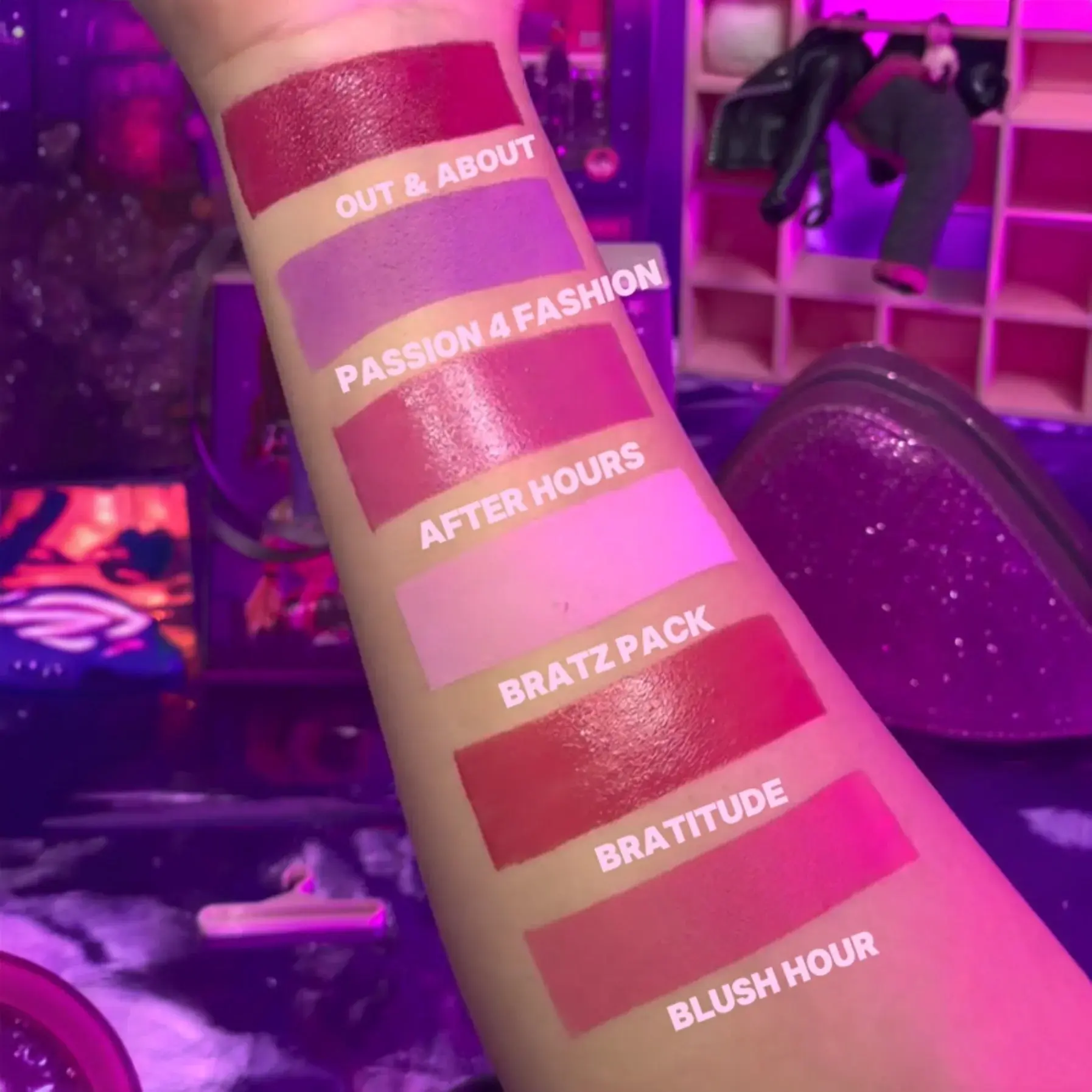 x Bratz Shop 'Til We Blush Palette - Image 2