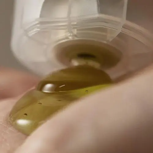 Mugwort Gel Cleanser - Image 2