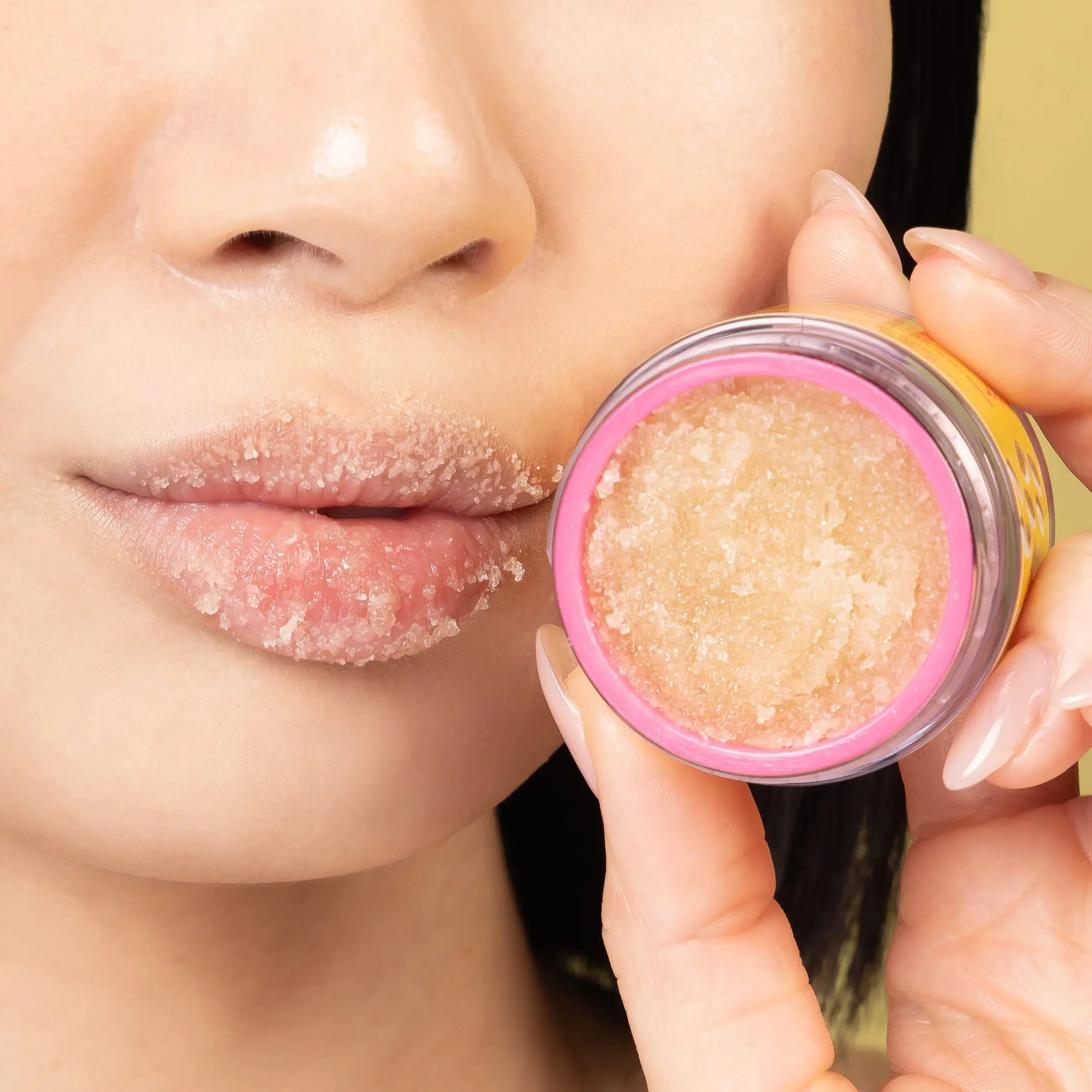 Velour Lip Scrub Banana Cream Pie - Image 3