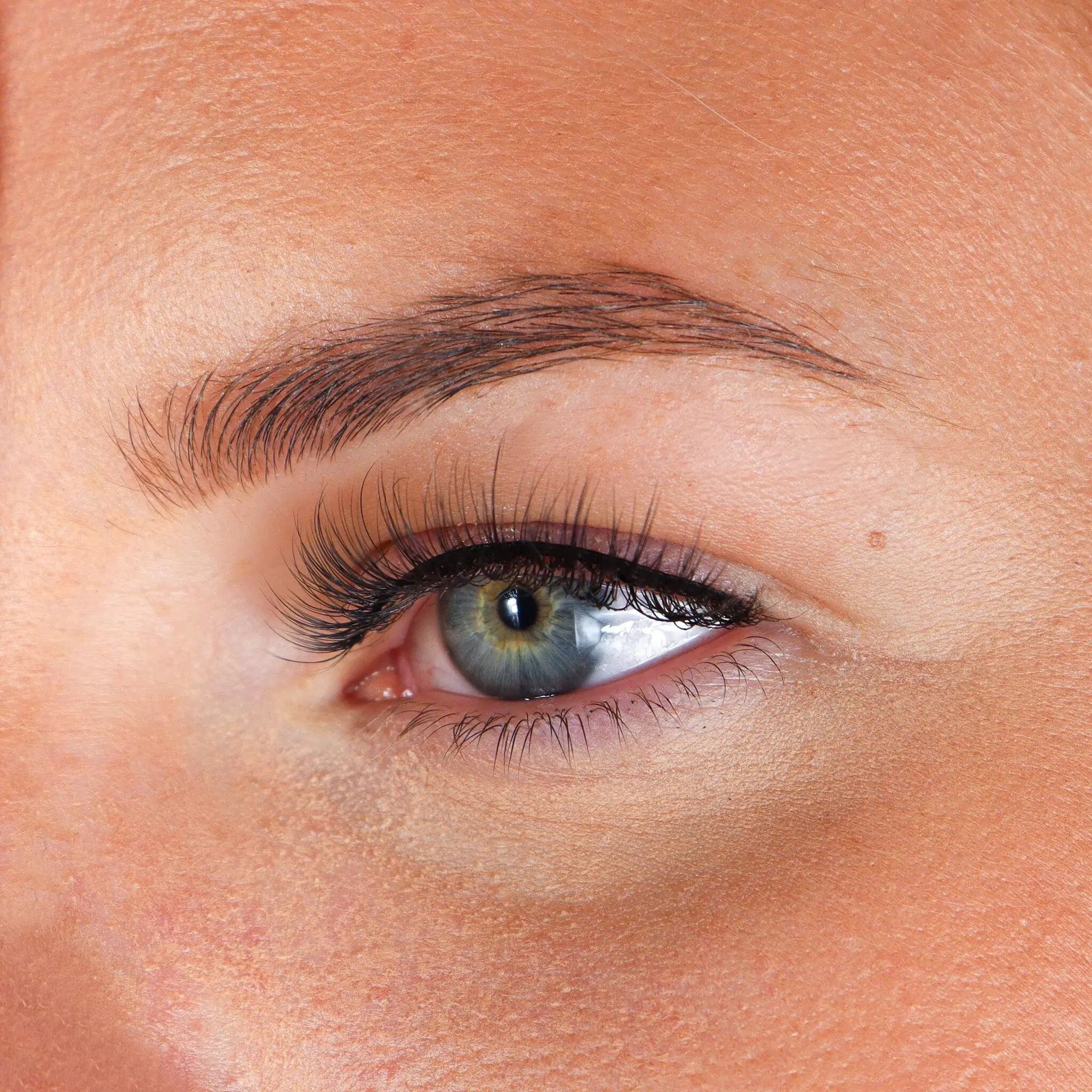 Lashes Kim - Image 2