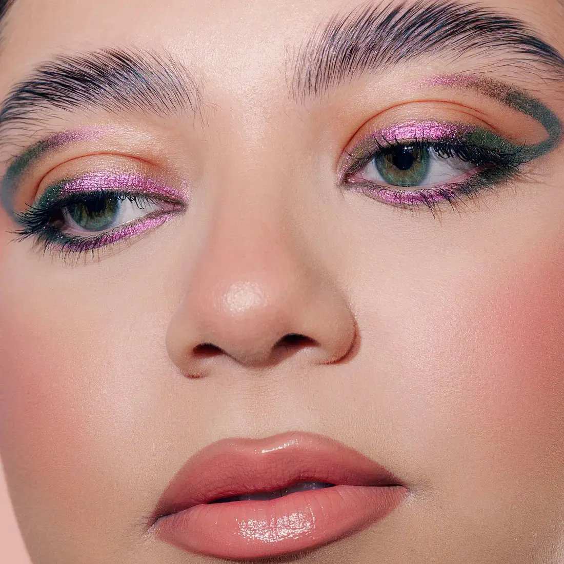 Eyeliner Too Much - Image 3